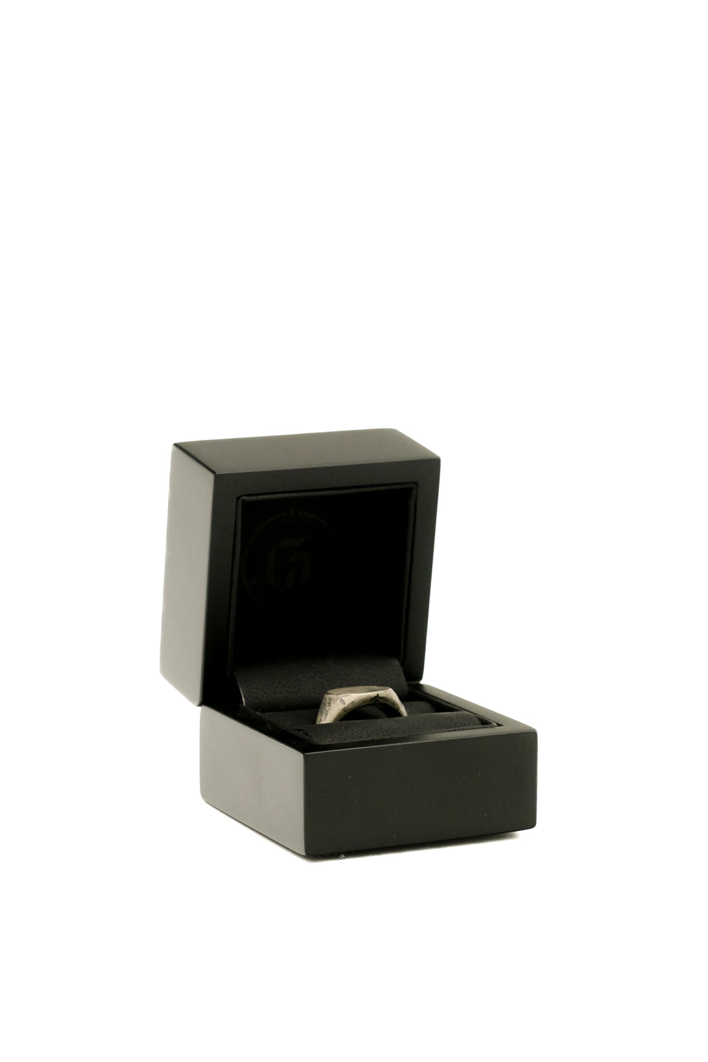 Tolm Oval Signet Ring