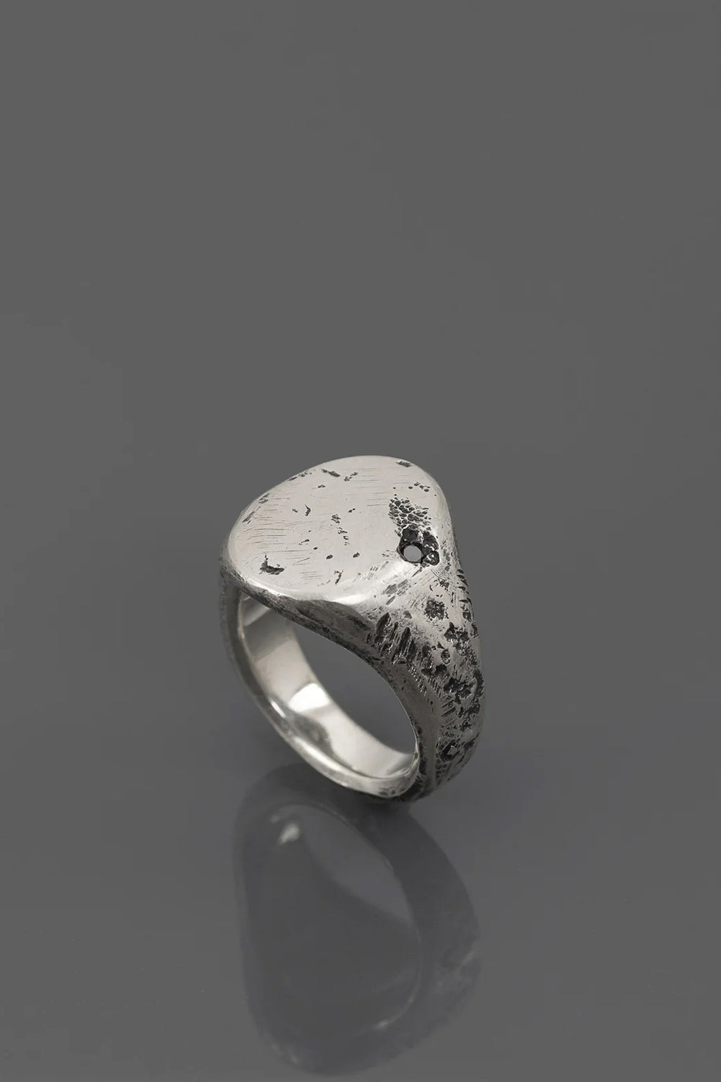 Tolm Oval Signet Ring